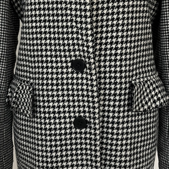 BCBG Houndstooth wool blend coat, Size SM. - Picture 8 of 16